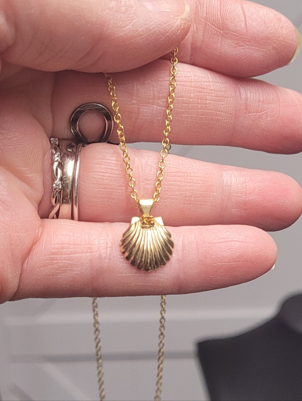 Tiny Gold-Tone Citrine November Birthstone Shell Pendant Necklace for Women